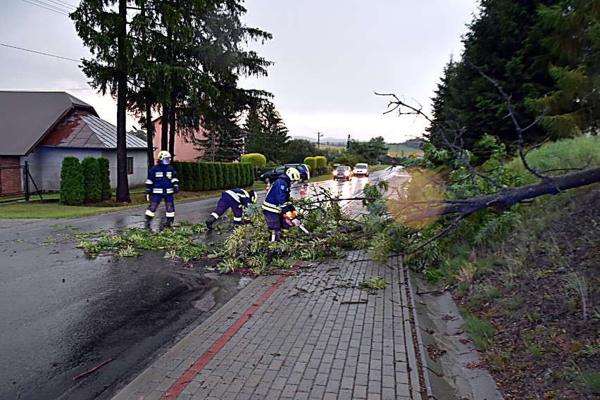 W Moszczenicy strażacy błyskawicznie poradzili sobie z...