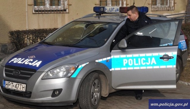 Policjant uratował rannego mężczyznę