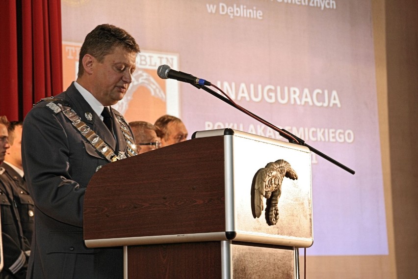 Dęblin: Marszałek Niesiołowski na inauguracji roku w Szkole Orląt