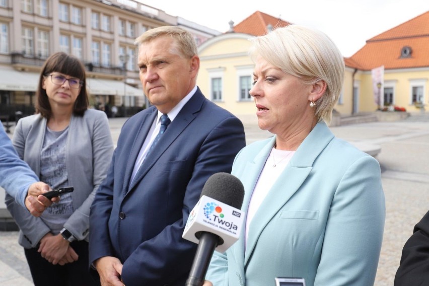 Od lewej: Urszula Mirończuk - rzeczniczka prezydenta,...