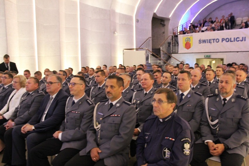 Święto policji w Zabrzu. Były awanse, odznaczenia i nagrody. ZDJĘCIA