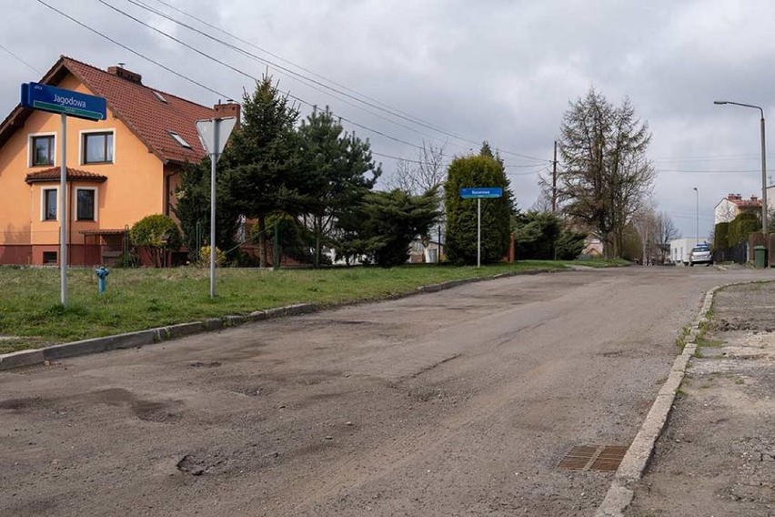Dotychczasowy stan nawierzchni ulic w Szerokiej był daleki...