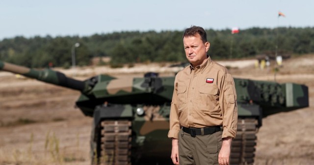 Minister obrony narodowej Mariusz Błaszczak zakażony koronawirusem