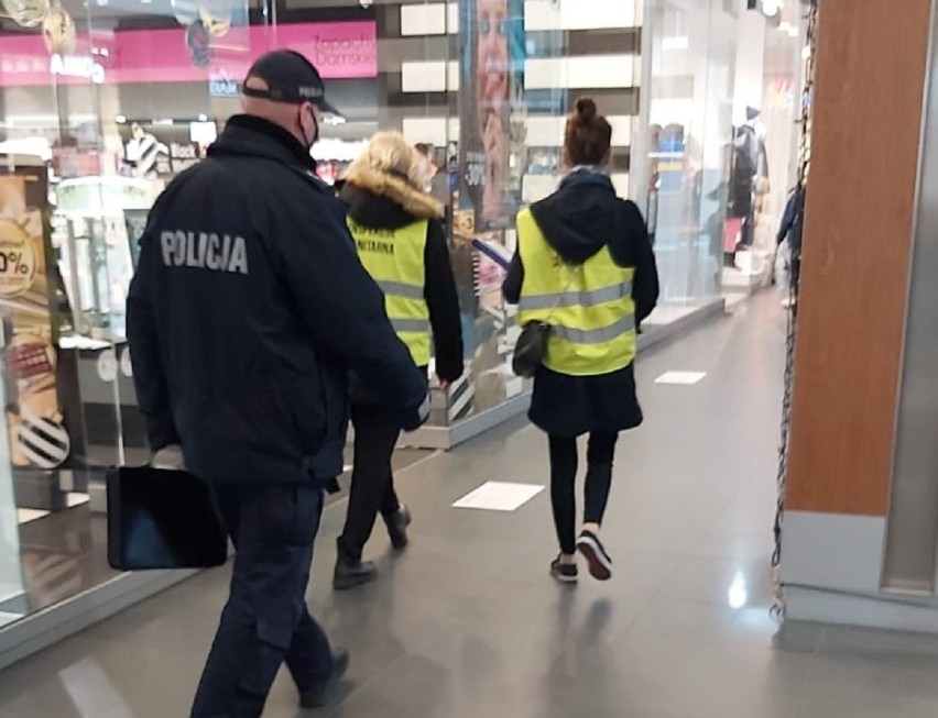 Kontrola policji i sanepidu we Wzorcowni we Włocławku