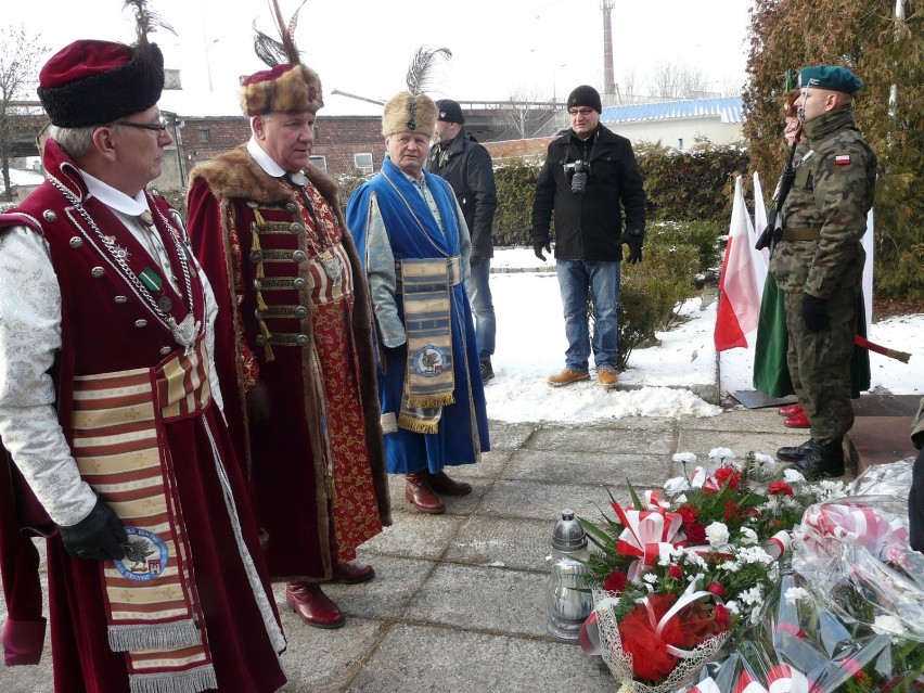 71. rocznica wyzwolenia Sieradza. Uroczystość odbyła się na żołnierskim cmentarzu