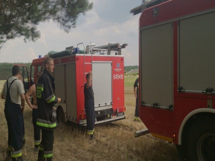 Pożar kombajnu niedaleko Kębłowa