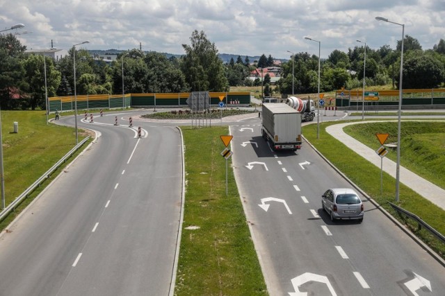 Planowany odcinek nowej ob wodnicy ma poprowadzić od ronda w rejonie ulicy Podkarpackiej (na zdjęciu), przez Wisłok, do alei Sikorskiego.