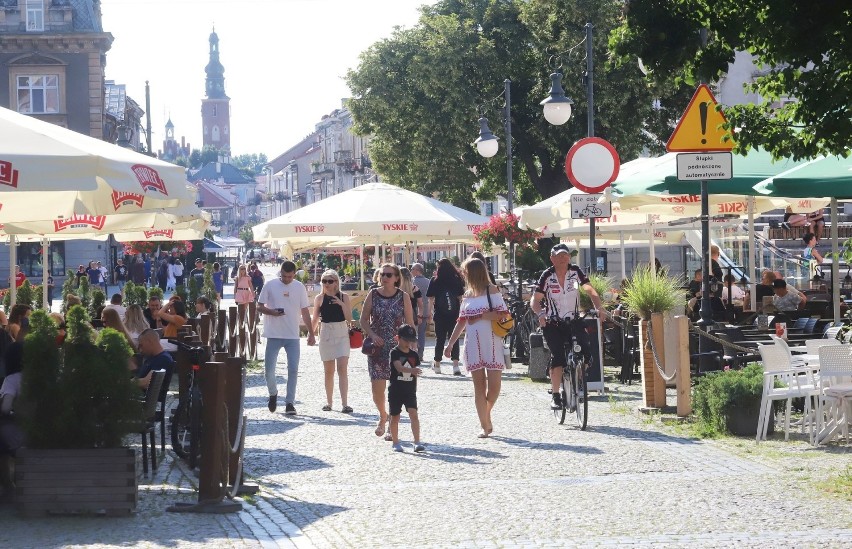 W upalne sobotnie popołudnie tłumy radomian wybrały się do...