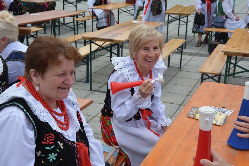 Gospodynie domowe z Żywiecczyzny i Śląska Cieszyńskiego rozegrały... mecz piłki nożnej [ZDJĘCIA]