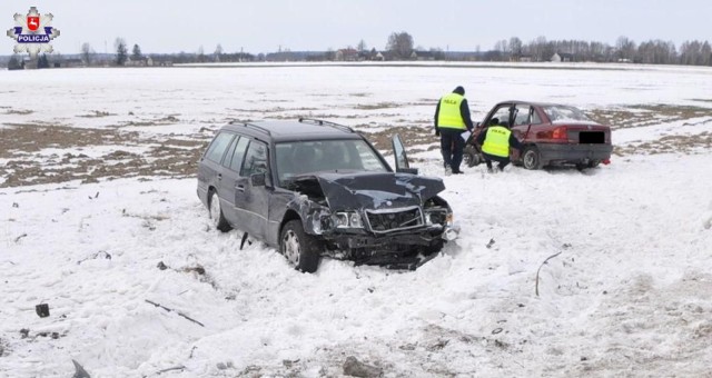 Bezwola. Śmiertelny wypadek na DK-63! Jedna osoba nie żyje, dwie trafiły do szpitala