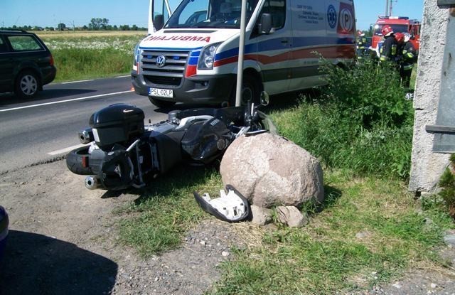 Wypadek motocyklisty w Słupcy. Dwie osoby ranne