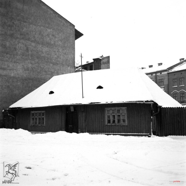 Lata 1941-1944 , Dom „Marcinkiewiczów” przy skrzyżowaniu ulic Kopernika i Konarskiego.