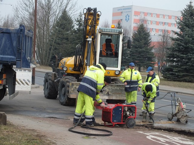 Bełchatów: awaria wodociągu przy ul. Czaplinieckiej