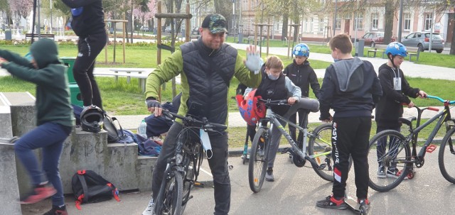 Radny Marek Wyrzykiewicz i spotkanie z młodzieżą, które odbyło się w piątek 23 kwietnia