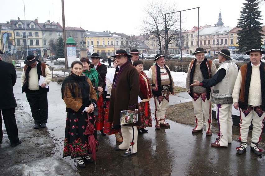 Nowy Targ: Pomnik Orkana mógł pozostać na rynku!