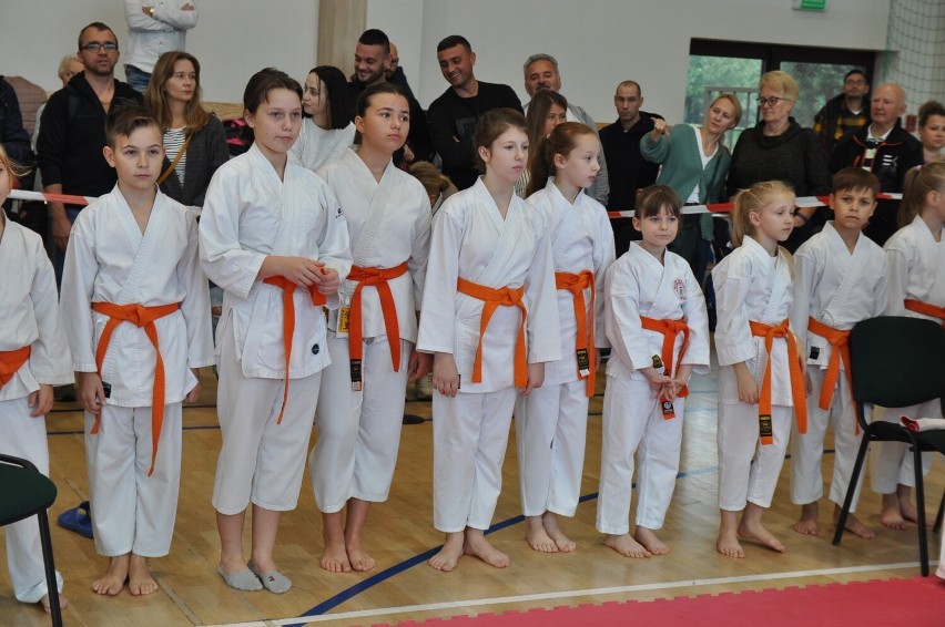 Karatecy KK NIDAN Zielona Góra zdobyli we Wrześni 42 medale.