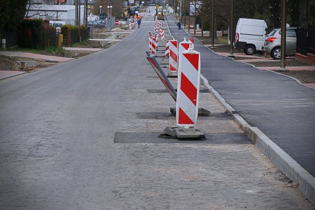 Złodzieje znów dali o sobie znać. Skradziono włazy do studzienek kanalizacyjnych