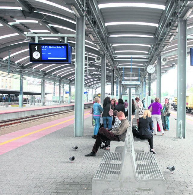 Identyczne perony
Cztery platformy katowickiego dworca będą...
