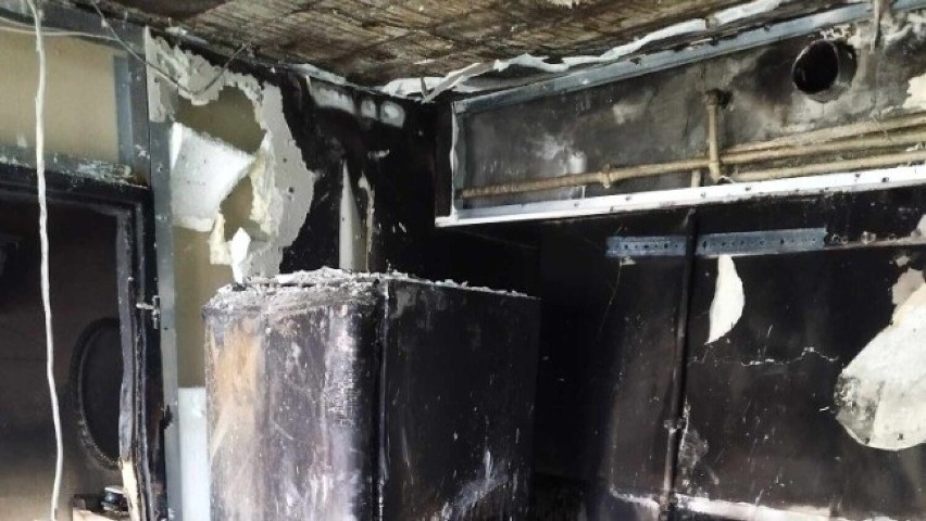 Pożar mieszkania w Radomiu. Rodzina pogorzelców zbiera pieniądze na odbudowę. Stracili dorobek życia