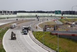 Kolejny krok ku budowie autostradowego „ringu” naokoło Warszawy. Wybrano projektanta drugiego odcinka trasy. Którędy pojedziemy? 