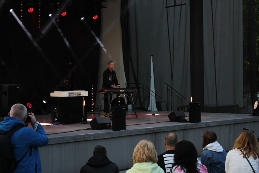 Czesław Mozil w Gnieźnie. Znany muzyk pojawił się w ramach Festiwalu Wyobraźni w eSTeDe