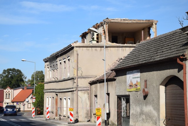 Budynek przy ul. Piłsudskiego w Babimoście przeznaczony do rozbiórki. Jego stan techniczny nie pozwalał na remont