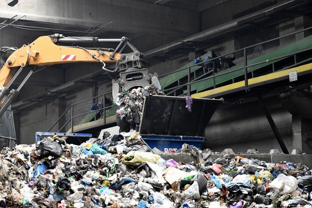 Od 1 stycznia 2023 roku mieszkańcy Gorlic będą płacili więcej za odbiór śmieci