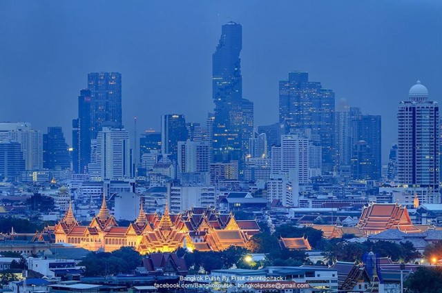 W Bangkoku powstał niezwykły wieżowiec, któremu "brakuje kilku pikseli" [ZDJĘCIA]