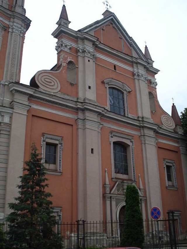 Kościół Wszystkich Świętych w Wilnie. http://commons.wikimedia.org/wiki/Image:Church_of_All_Saints_in_Vilnius2.jpg Wikimedia Commons. Public Domain.