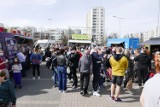 Food trucki rozpoczęły sezon w Warszawie. Mieszkańcy tłumnie przybyli na IV Ursynowski Festiwal Streetfoodu