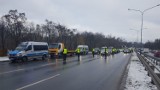 Poznań: Policja sparaliżowała Niestachowską. Przez to nie dotarł na pogrzeb siostry