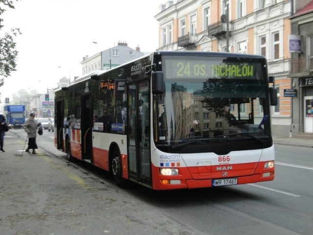 17 czerwca w piątek, autobusów będzie mniej na ulicach Radomia, bo mają jeździć według sobotnich rozkładów.