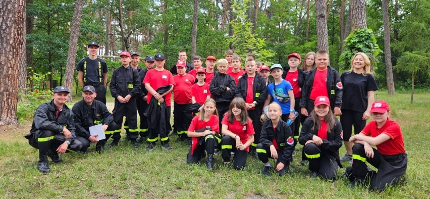 W Trzech Morgach trwa obóz szkoleniowo-wypoczynkowy dla Młodzieżowej Drużyny Pożarniczej ZDJĘCIA