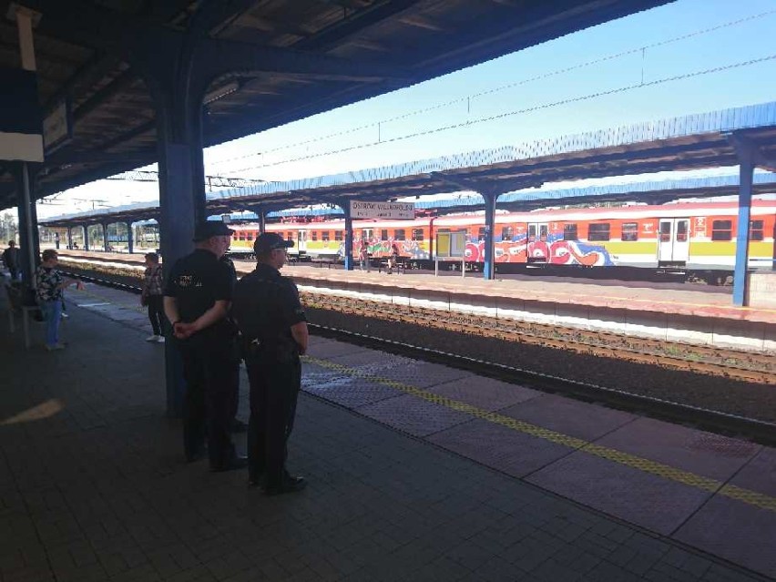 Działania ostrowskiej policji na obszarach kolejowych