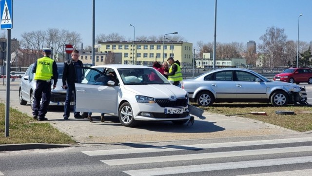 Zderzenie na feralnym skrzyżowaniu w Kielcach. Więcej na kolejnych zdjęciach