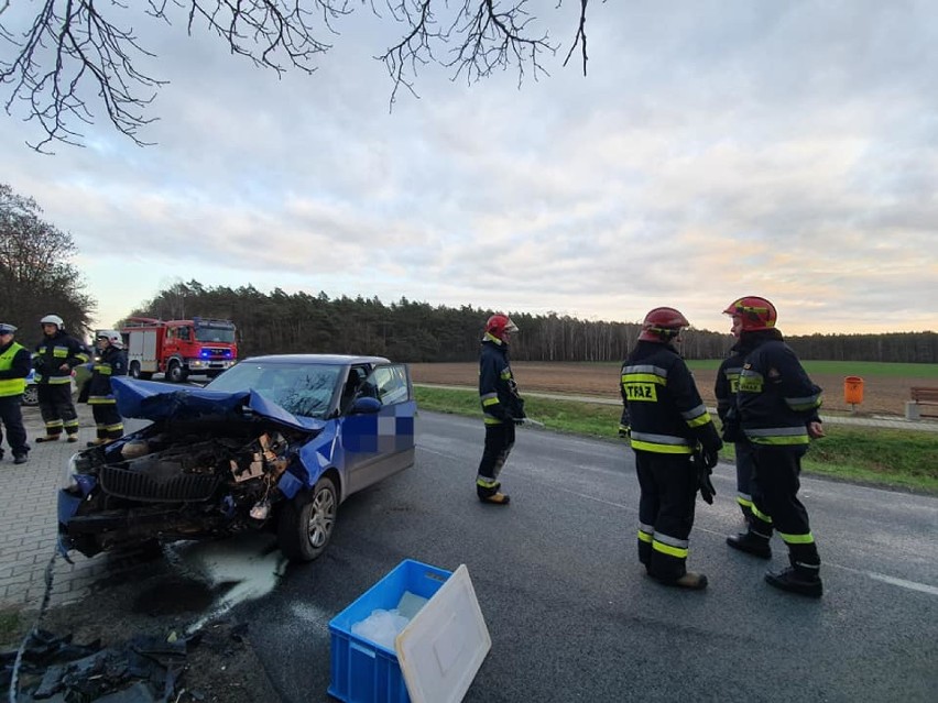 Wypadek w Studźcach. Jedna osoba trafiła do szpitala (ZDJĘCIA)