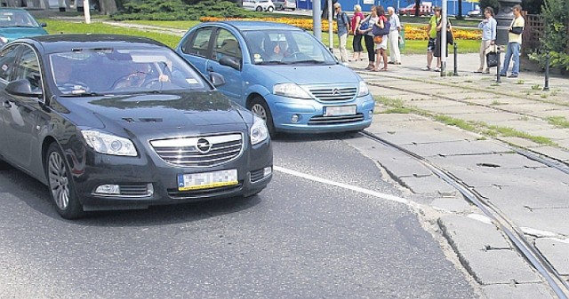 Zarząd dróg zobowiązał się do połatania dziur na objeździe ...