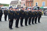 Lębork. Strażackie święto na placu Pokoju. Awansowani, odznaczeni i z nowymi wozami. 