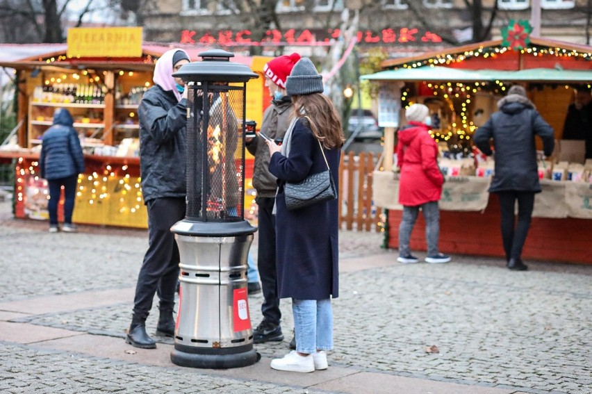 Świąteczny targ w Szczecinie. Co ciekawego na stoiskach? Zobaczcie zdjęcia 