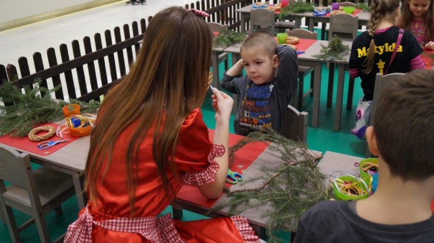 W Zielonych Arkadach powstała pracownia ozdób świątecznych dla najmłodszych [zdjęcia, wideo] 