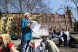 Protest Siemianowice: Dorota Połedniok protestowała pod urzędem