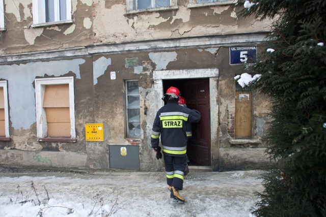 Dziś rano (3 maja) strażacy dostali zgłoszenie o pożarze mieszkania przy ul. Kombatantów w Bydgoszczy. 

Flash Info, odcinek 13 - najważniejsze informacje z Kujaw i Pomorza
