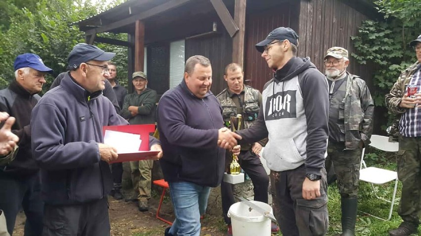 Sinningowali na Jeziorze Zbyszewickim. Coroczne zawody chodzieskiego koła PZW