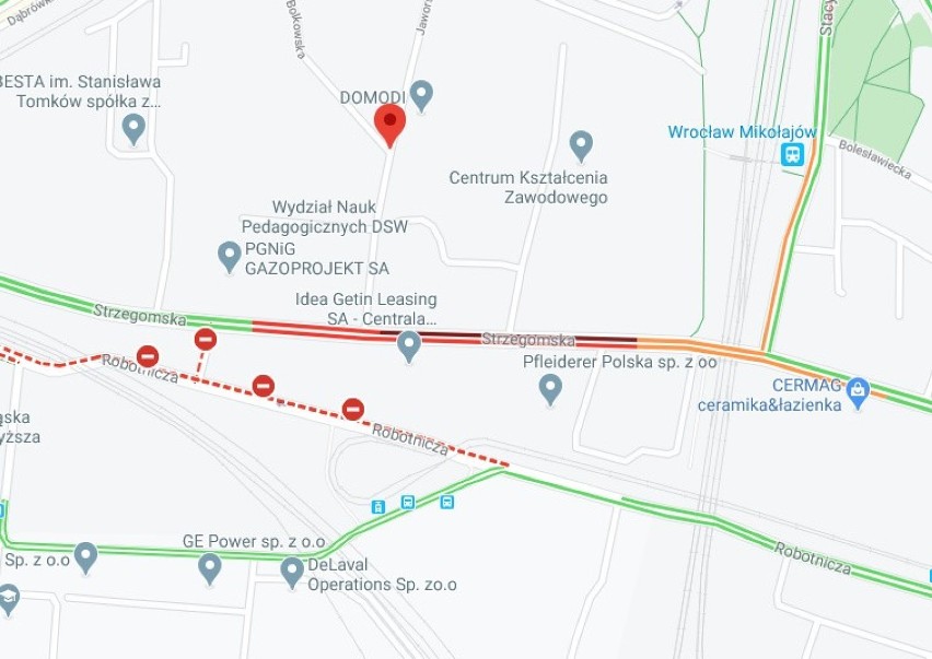 Pijana kobieta za kierownicą fiata spowodowała wypadek na Strzegomskiej we Wrocławiu