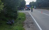 Zakliczyn. Wypadek samochodu osobowego i motocykla na DW 980. Ranny motocyklista zabrany do szpitala