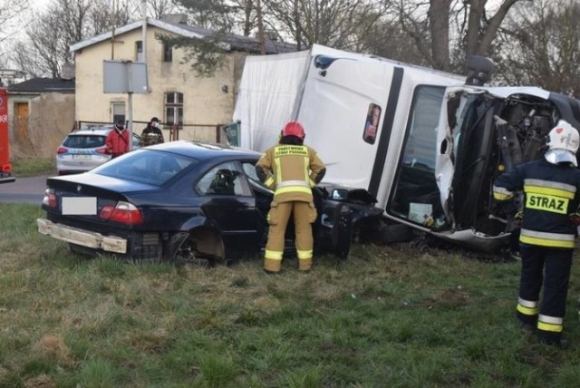 Stan bezpieczeństwa na drogach w województwie wielkopolskim. Według policyjnych statystyk w pierwszym kwartale roku, od stycznia do marca, doszło do  7 676 zdarzeń drogowych. Wśród nich odnotowano 449 wypadków i 7 227 kolizji  drogowych. W wyniku zdarzeń drogowych zmarły 42 osoby, a 500 doznało obrażeń ciała. Przejdź dalej --->