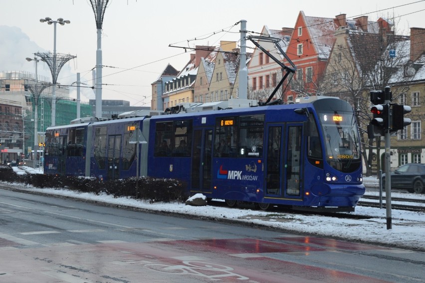 Podobne tramwaje firmy "Modertrans" kursować będą w...