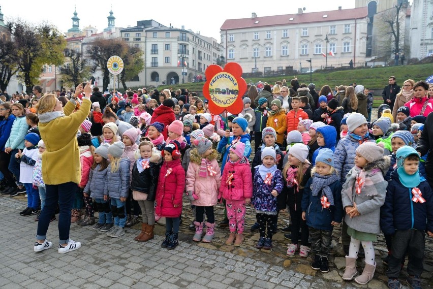 W piątek o godz. 11.11 mieszkańcy Przemyśla spotkali się na...