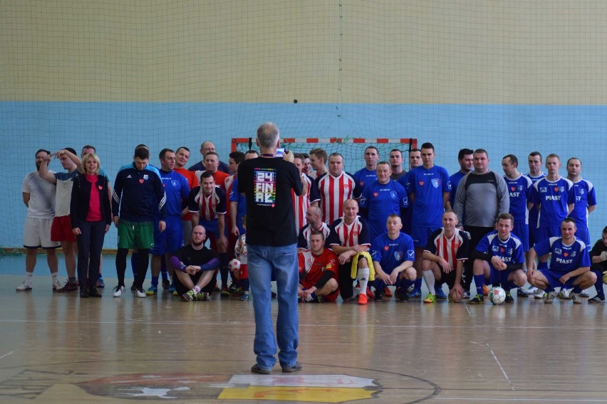 Turniej futsalowy WOŚP w Kunicach[ZDJĘCIA]