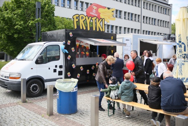 Żarciowozy w Wadowicach. Weekend z food truckami na Placu Jana Pawła II